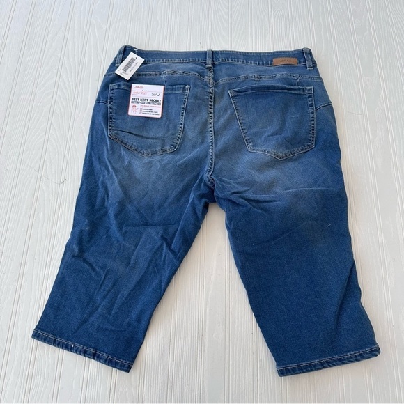 Jag high rise skinny capri jeans sizes 14w(2) ,16w(2), 18w,20w,22w,and 24w(2) - Picture 4 of 4